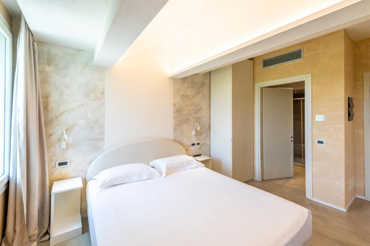 Hotel Villa I Pini Мало Экстерьер фото