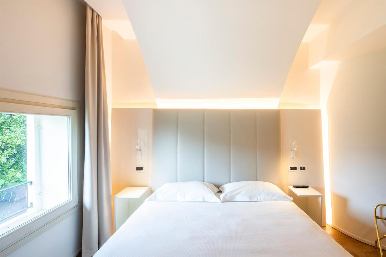 Hotel Villa I Pini Мало Экстерьер фото