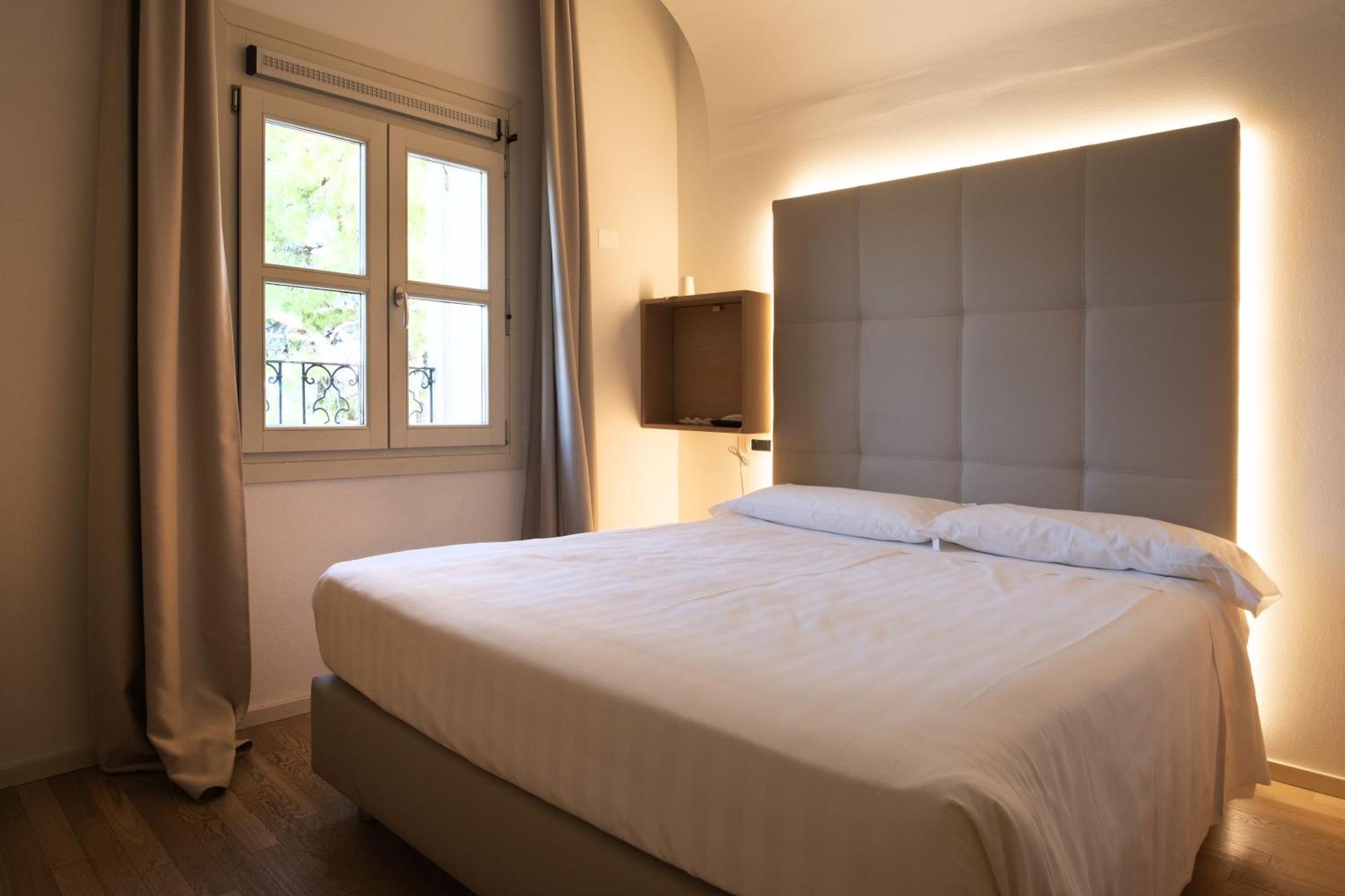 Hotel Villa I Pini Мало Экстерьер фото