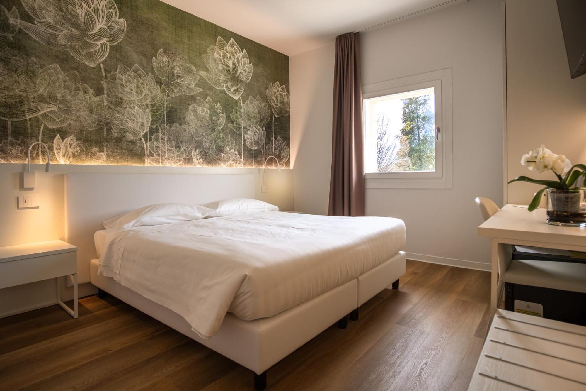 Hotel Villa I Pini Мало Экстерьер фото